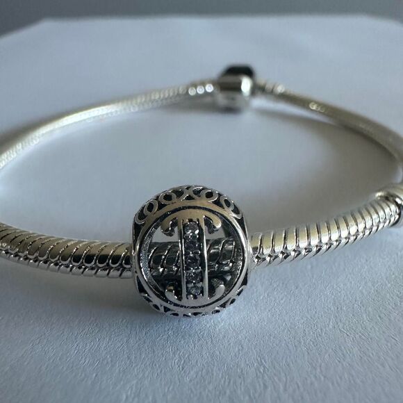 Authentic Pandora Silver Charm Initial Letter I - Picture 1 of 3